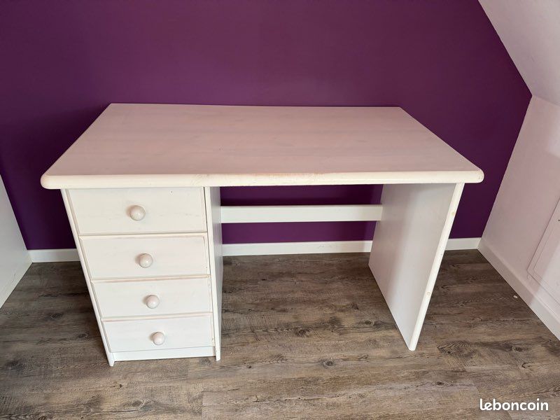 Bureau en pin massif (image 1)