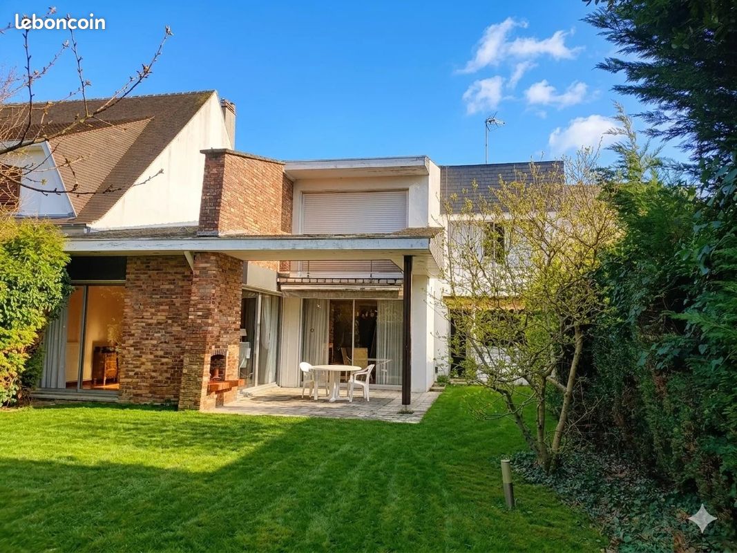 Maison 8 pièces 185 m² · à Saint-Gratien · 185 m² · 669 000 €