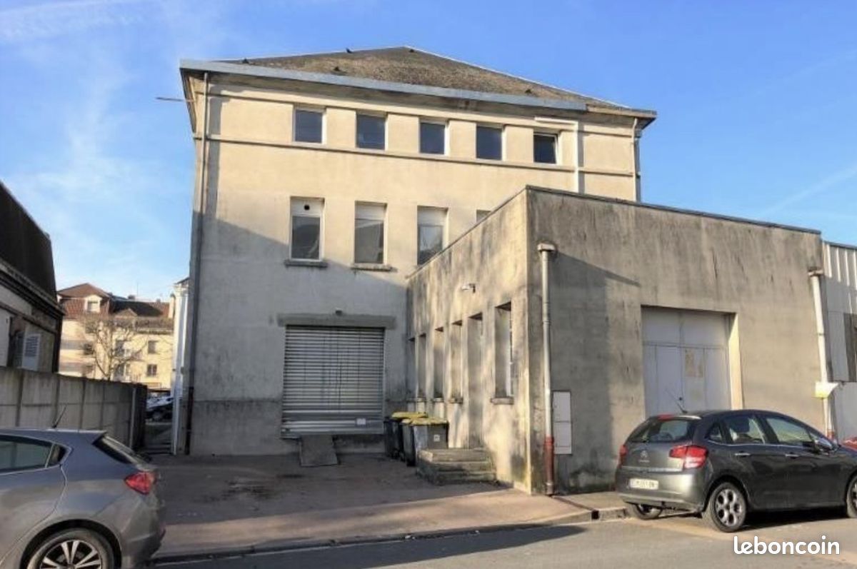 Local commercial 700 m² · à Troyes · 700 m² · 390 000 €