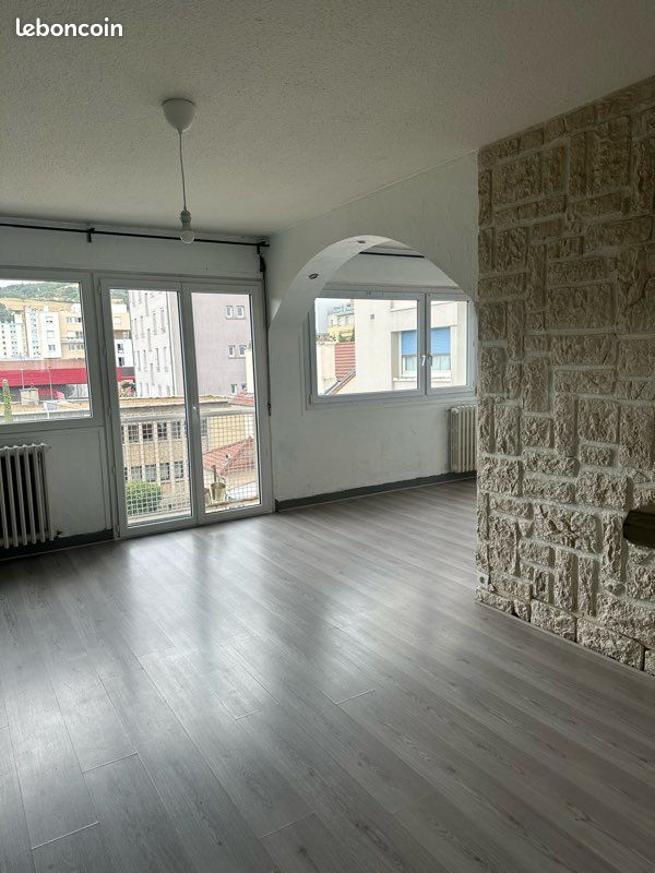 Appartement 4 pièces 65 m² · à Saint-Étienne · 65 m² · 690 €/mois