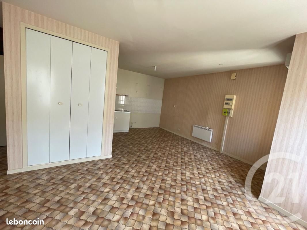 Appartement 3 pièces 59 m² - Châtellerault 86100 (image 3)