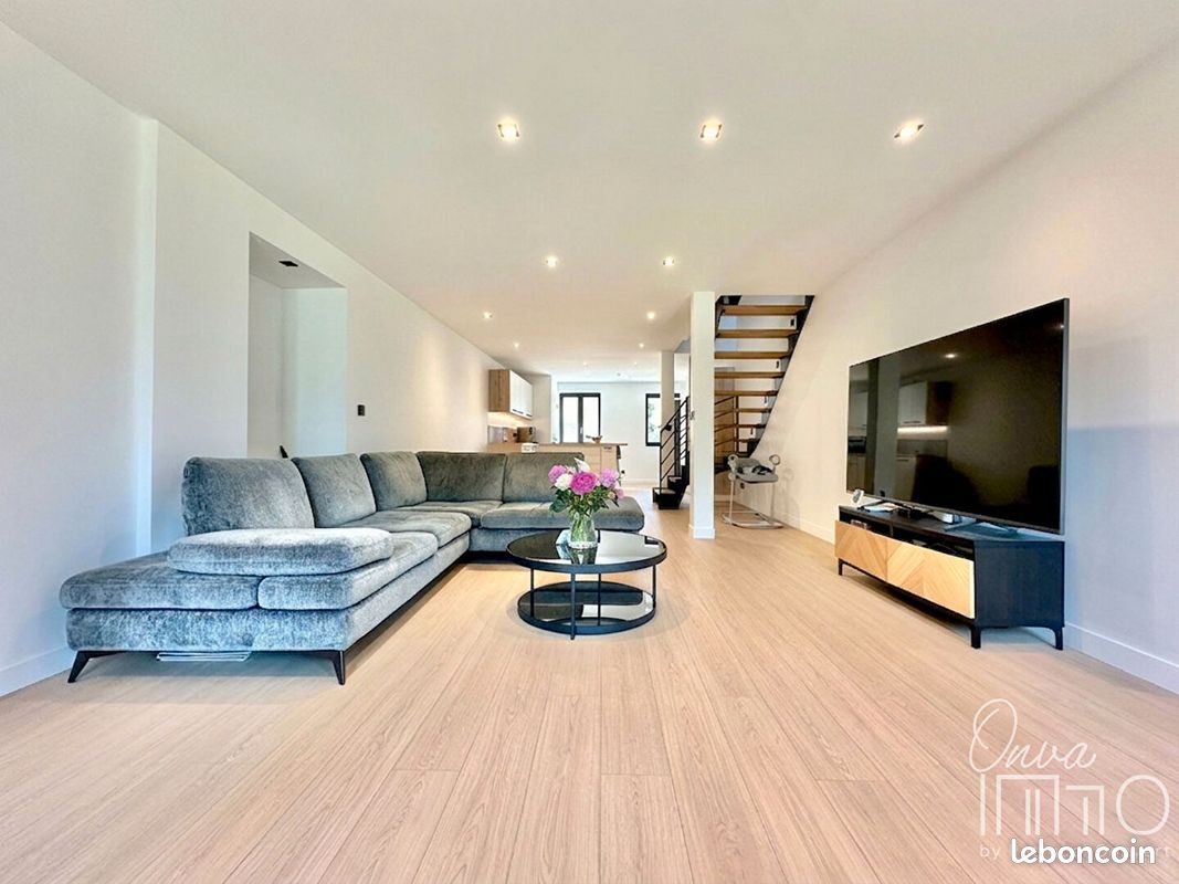 Maison 5 pièces 133 m² · à Écully · 133 m² · 465 000 €