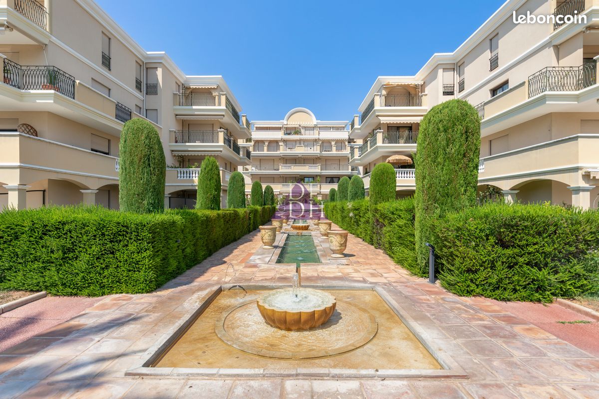 Appartement 4 pièces 134 m² · à Hyères · 134 m² · 830 000 €