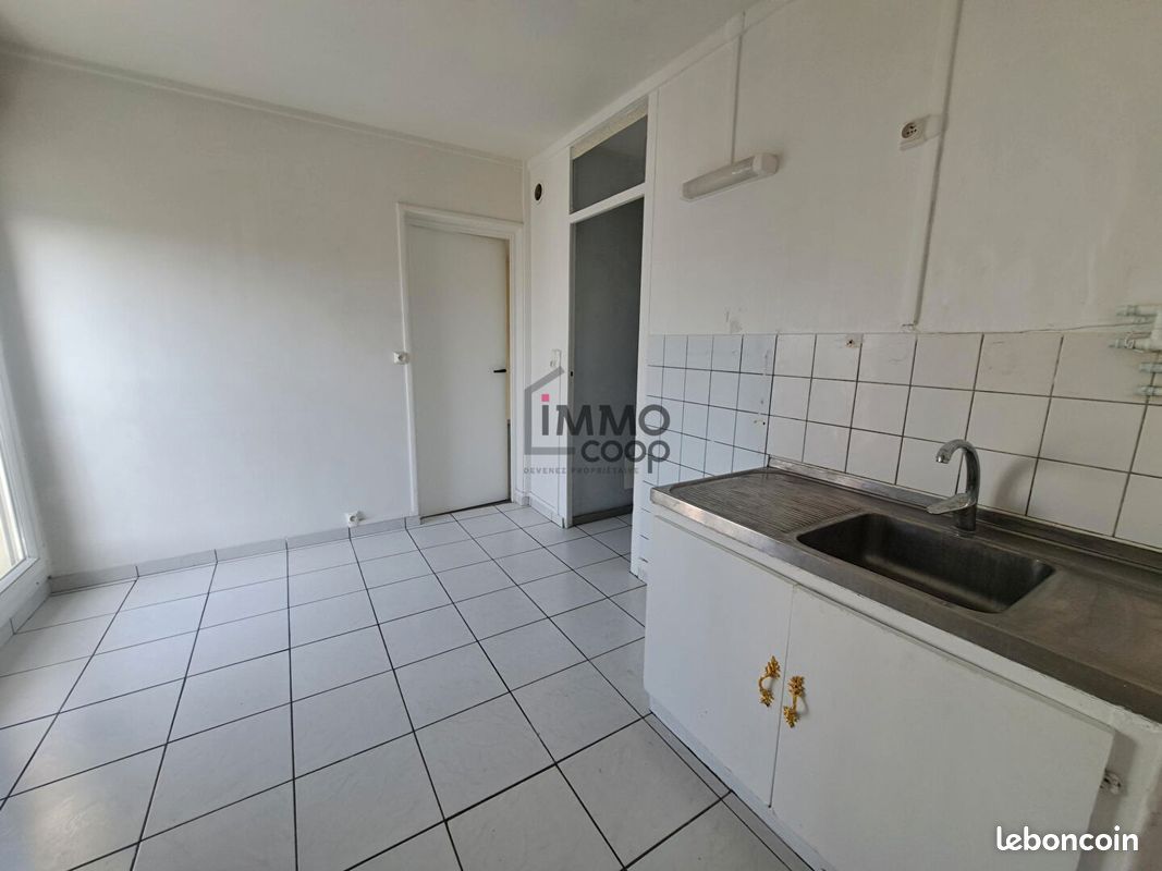 Appartement 4 pièces 76 m² · à Reims · 76 m² · 110 000 €