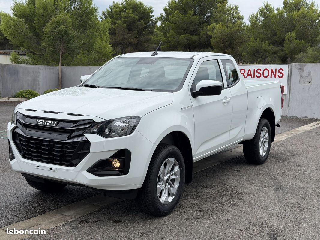 Isuzu D-Max Space Cab (Space 2+2) Evolution 2.2 Ddi BVA — Neuf 2026 - Pas de malus (image 1)