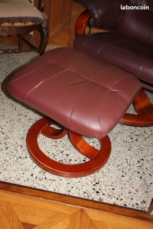 Fauteuil cuir pour salon télé en tres bon état avec repose pieds assorti (image 8)