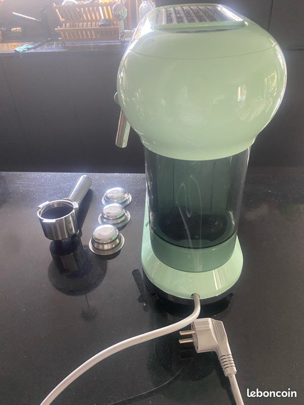 Machine à café expresso SMEG vert (image 4)