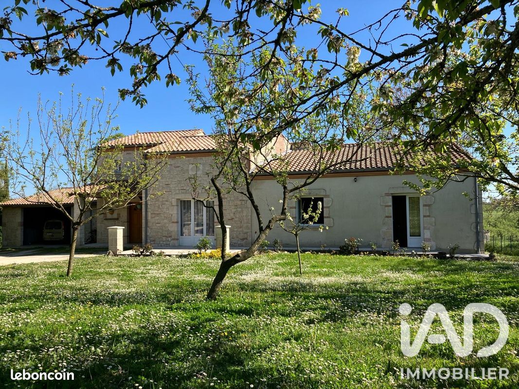 Maison 6 pièces 215 m² · à Sainte-Colombe-de-Villeneuve · 215 m² · 319 000 €