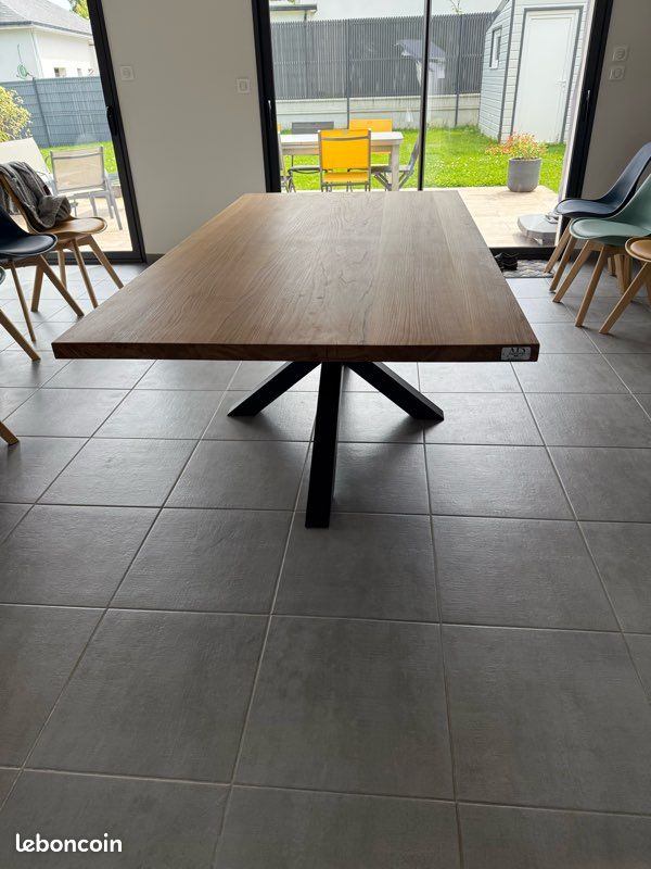 Table bois massif (image 2)