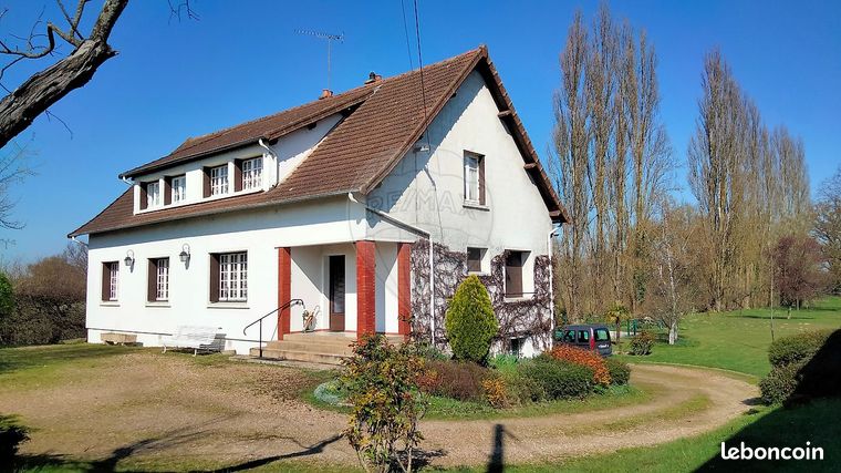 Maison 9 pièces 207 m²