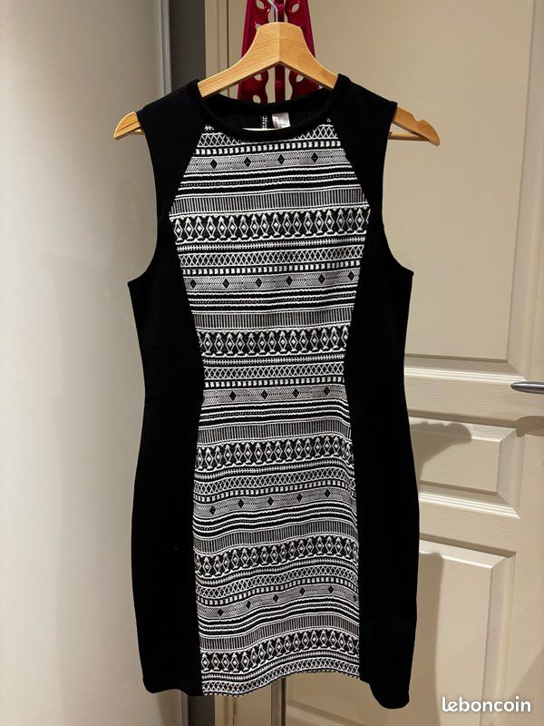 Robe à motif (image 1)
