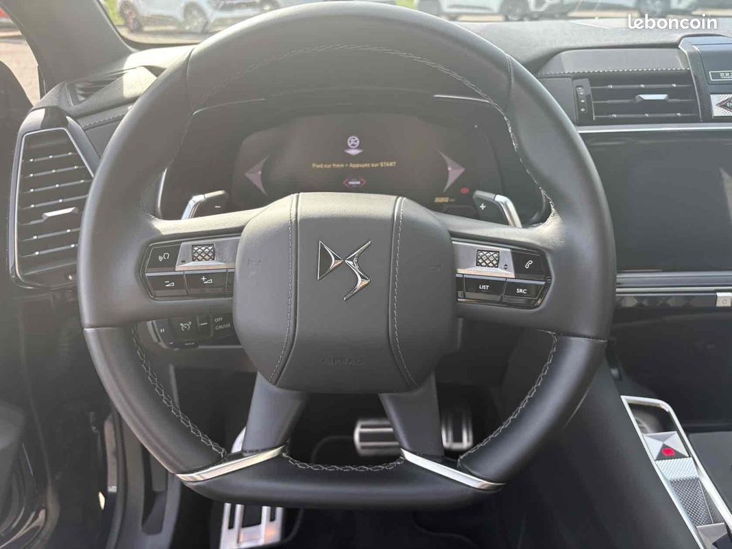 Ds DS 7 1.6 PLUG-IN HYBRID 4X4 300CH ETOILE (image 17)