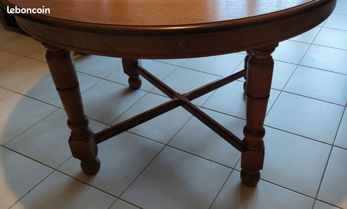 Vends Table Bois en TBE diam 120 cms avec rallonge (image 1)