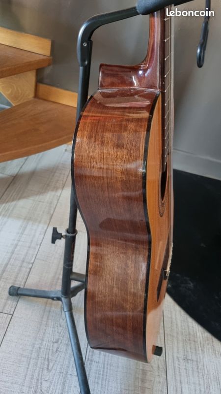 Guitare Classique Japonaise (image 3)