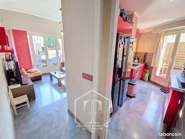 Appartement 4 pièces 77 m² — 9