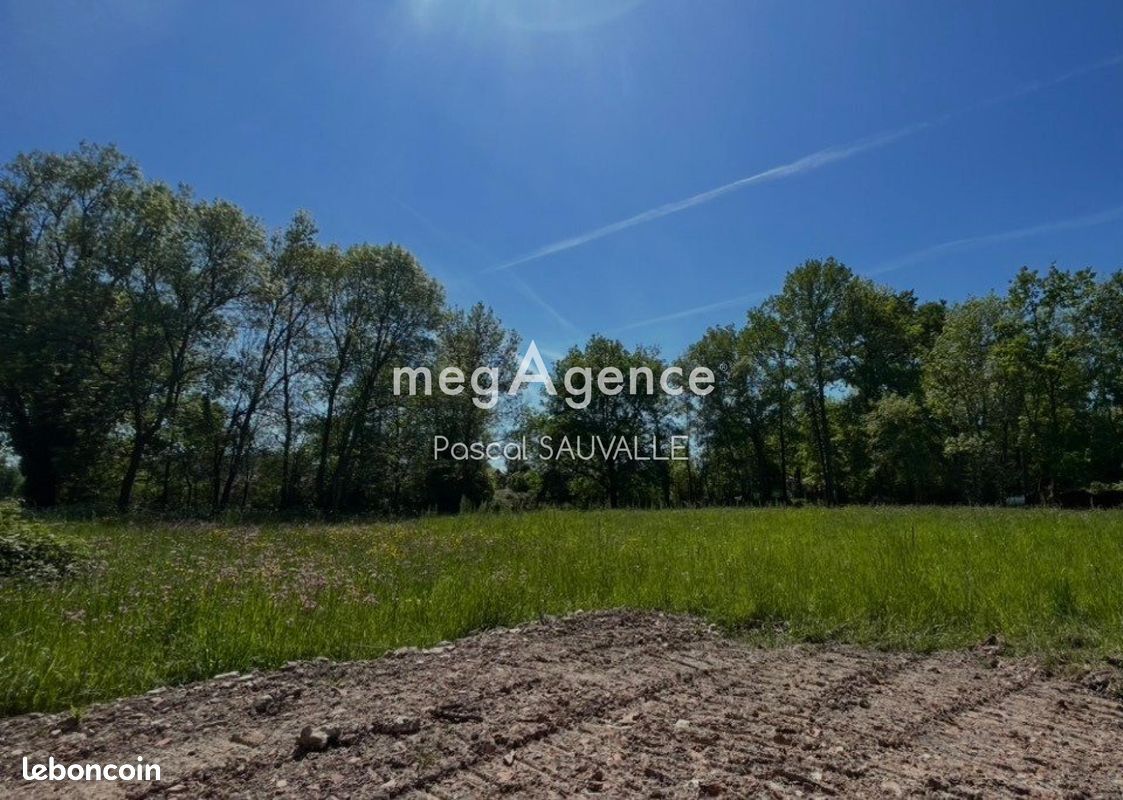 Terrain 2180 m² · à Saint-Astier · 2 180 m² · 50 000 €