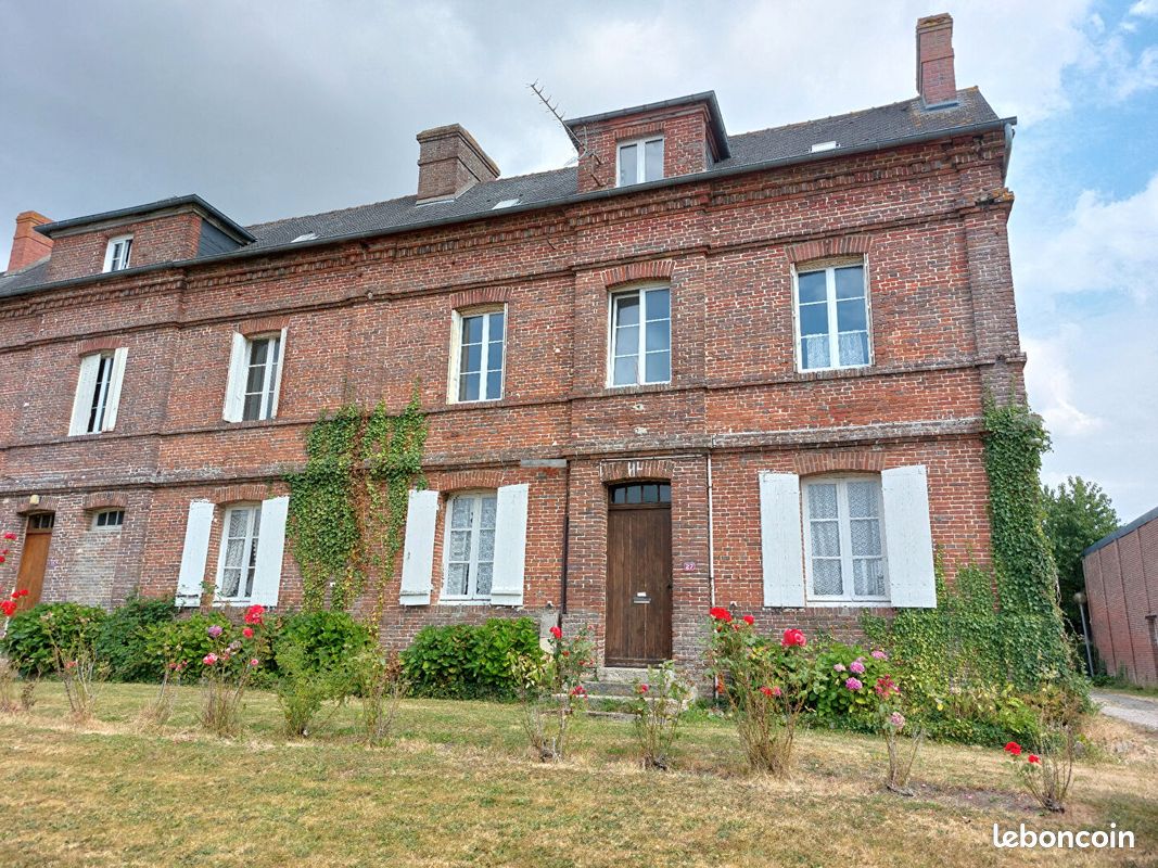 Maison 6 pièces 135 m² · à Forges-les-Eaux · 135 m² · 130 000 €