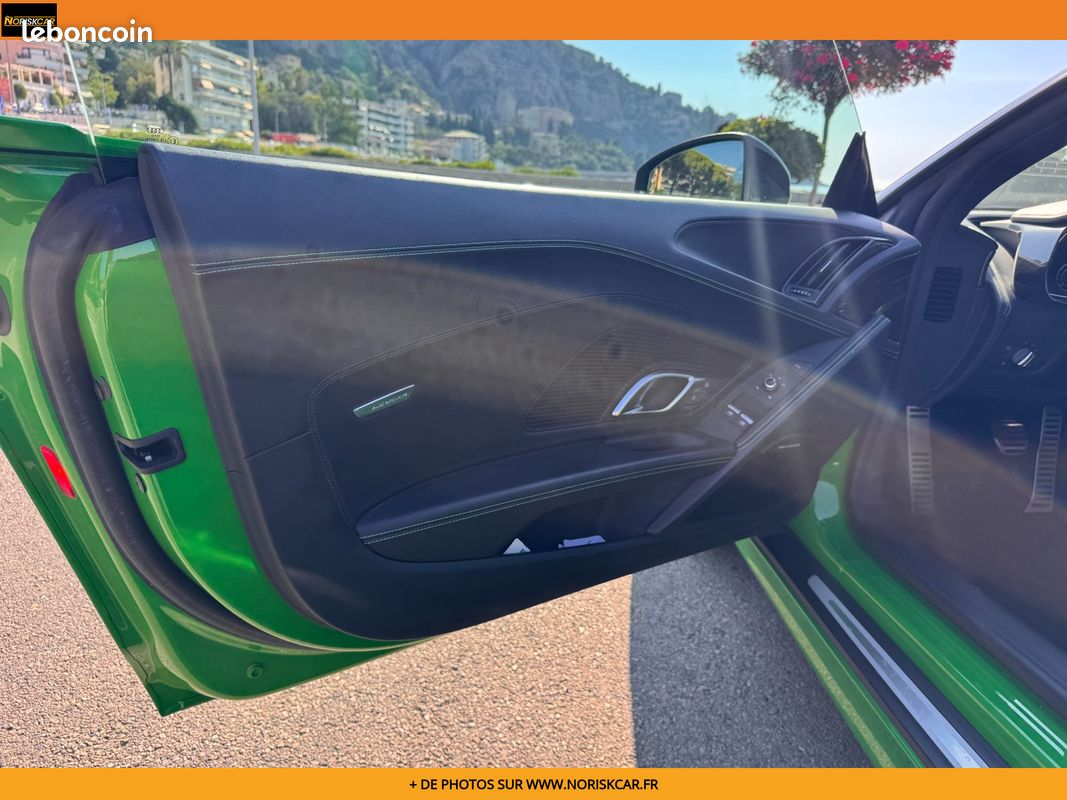 AUDI R8 SPYDER V10 Plus 5.2 FSI 610 S tronic 7 Quattro - Bang Olufsen - Ceramiques - Vert Java - Carbone - Audi ex (image 22)