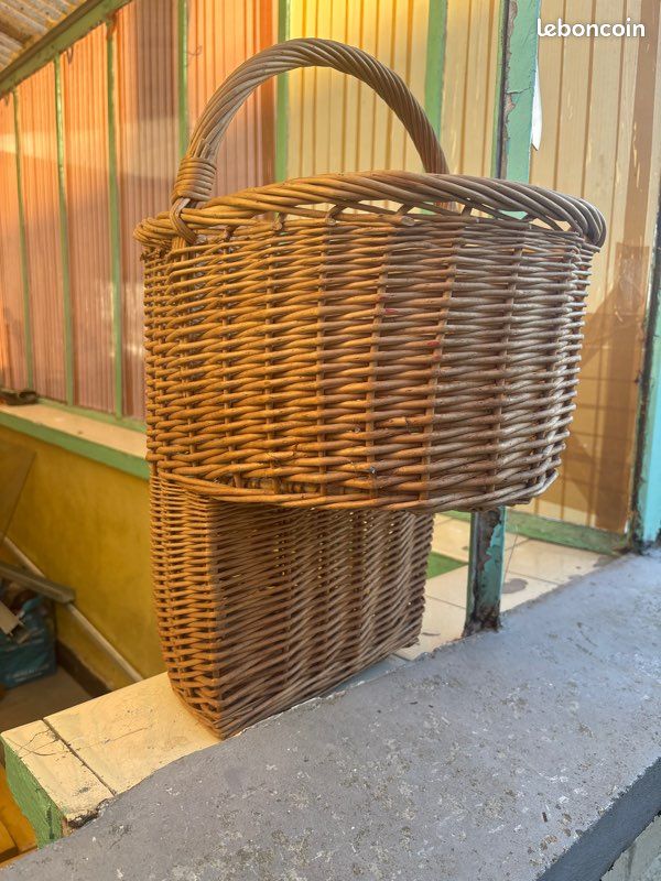 Panier d'escalier en osier (image 2)