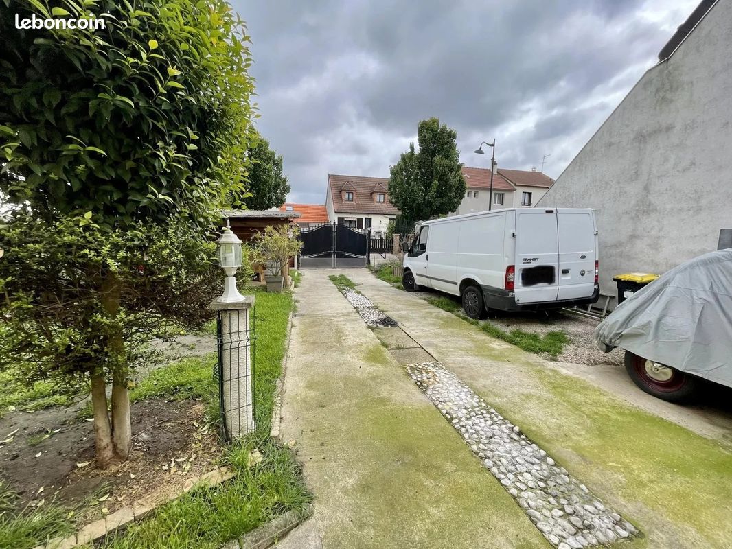 Maison 6 pièces 128 m² · à Le Blanc-Mesnil · 128 m² · 358 000 €