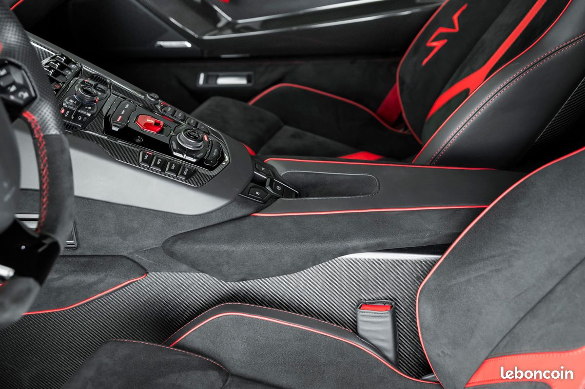 Lamborghini Aventador SV Coupé LP750-4 V12 6.5 750 ch (image 10)