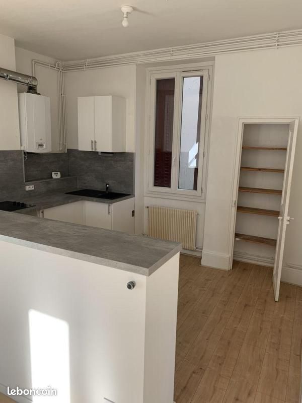 Appartement 3 pièces 58 m² · à Valence · 58 m² · 655 €