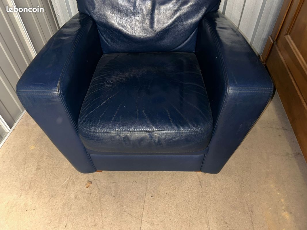Fauteil cuir bleu (image 2)