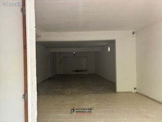 Local 80 m² Saint francois (image 3)