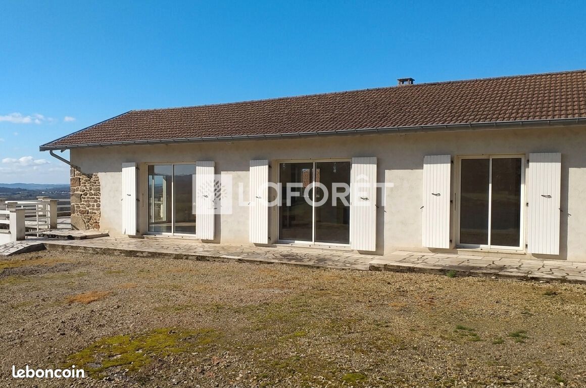 Maison 3 pièces 136 m² · à Beauvallon · 136 m² · 1 200 €