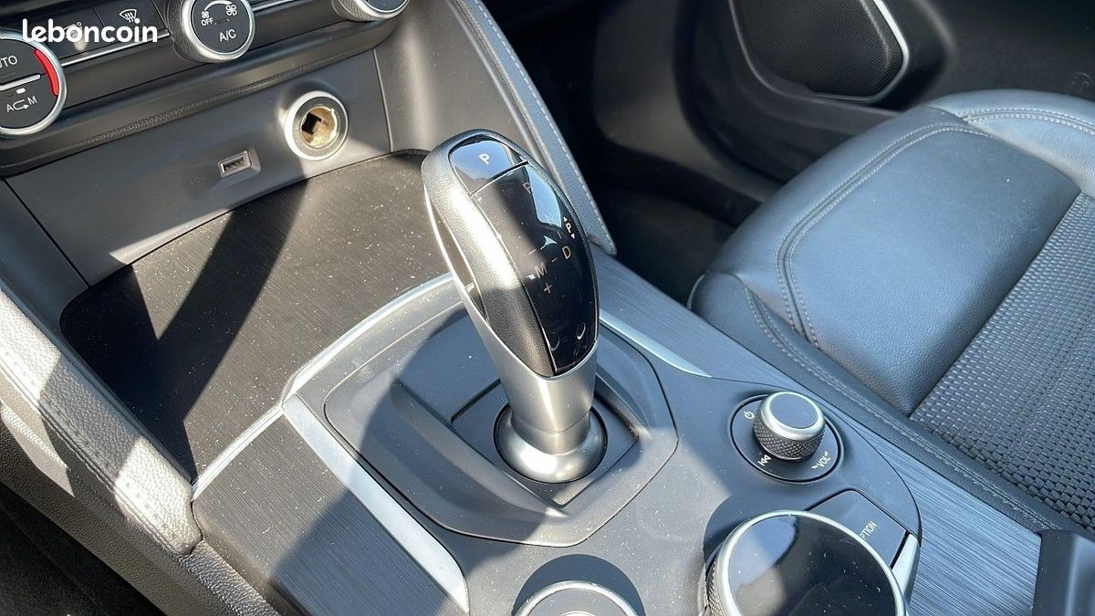 Alfa romeo STELVIO 2.2 DIESEL 180CH SUPER AT8 (image 15)