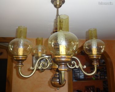 Lustre en bois (image 1)