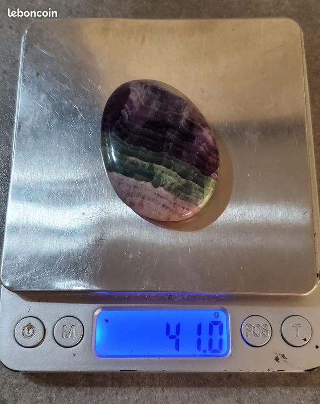 Galet En Fluorite Multicolore - Neuf Avec étiquettes, Marque OxcmoBijoux, Pièce Unique