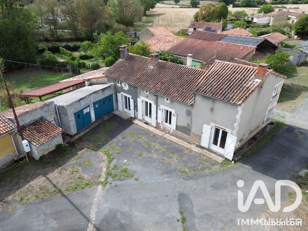 Maison 6 pièces 138 m² · à Saint-Secondin · 138 m² · 127 000 €