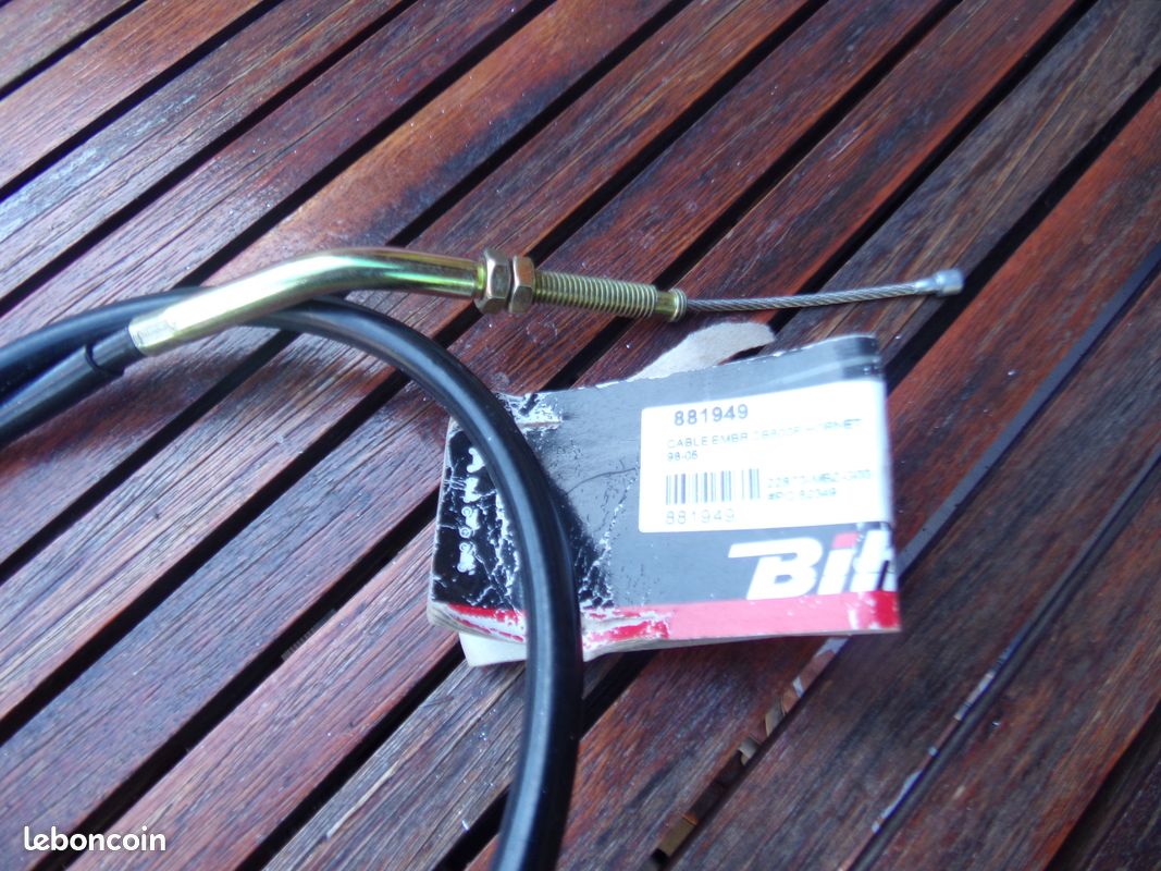 Câble d embrayage 600 Hornet (image 2)