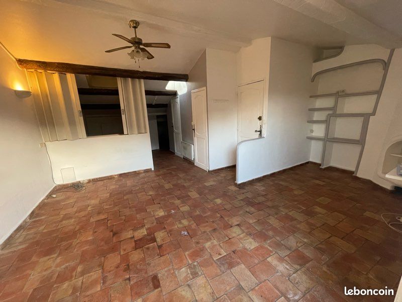 Appartement 1 pièce 30 m² · à Cogolin · 30 m² · 650 €/mois
