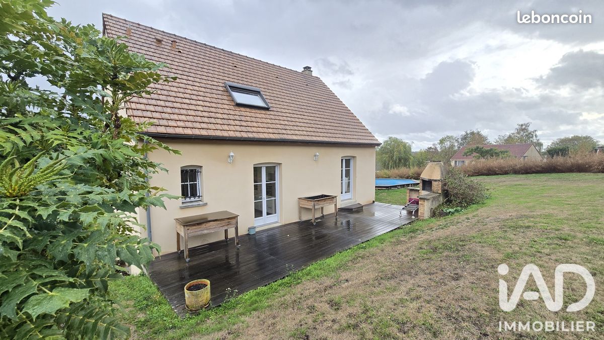 Maison 4 pièces 106 m² · à Saint-Martin-des-Monts · 106 m² · 180 000 €
