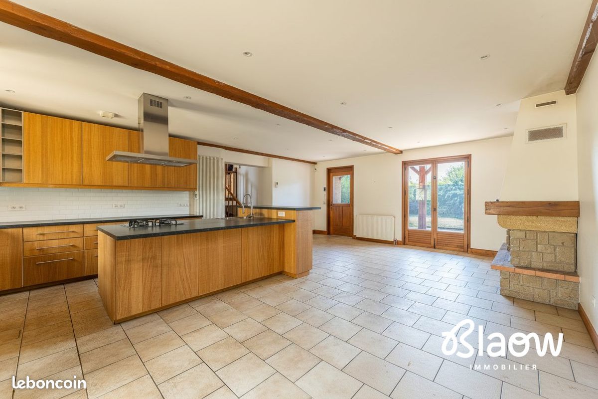 Maison 5 pièces 100 m² · à Décines-Charpieu · 100 m² · 439 000 €