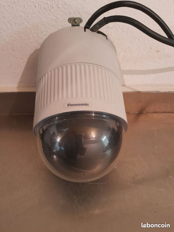 5 caméras professionnelles de surveillance avec système de pilotage et de contrôle (image 3)