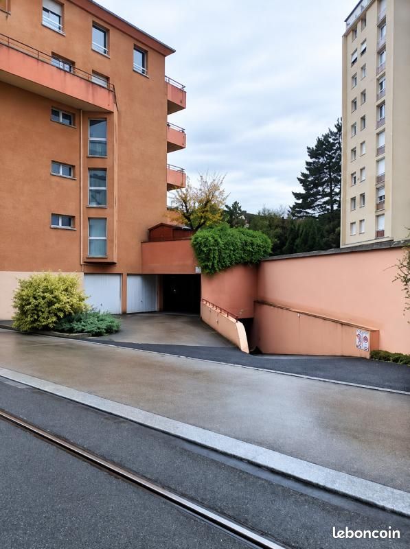 Garage/box Besancon · à Besançon · 88 €/mois