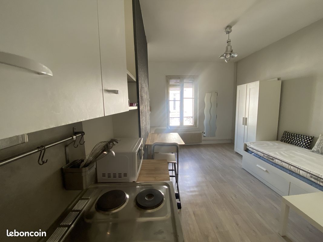 Appartement 1 pièce 16 m² · à Reims · 16 m² · 390 €