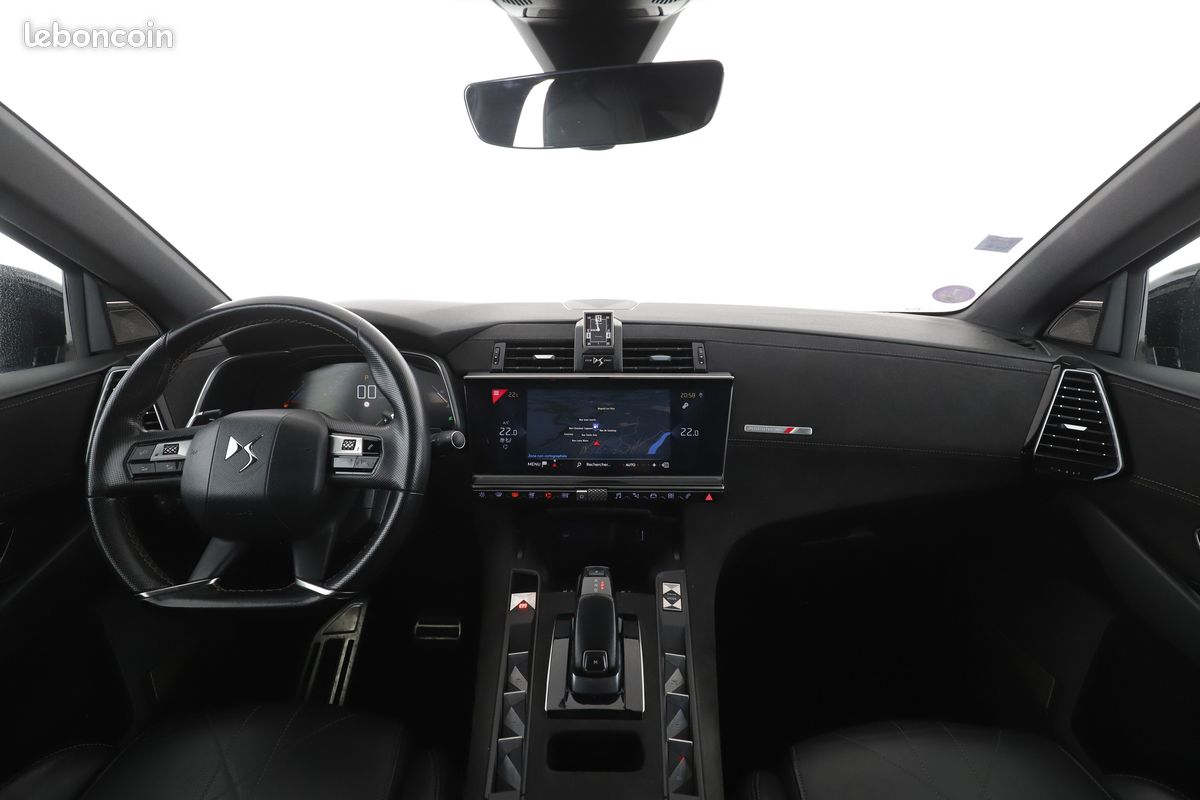 DS Automobiles DS 7 Crossback 1.6 PureTech Performance Line + Automatique 180 ch (image 7)