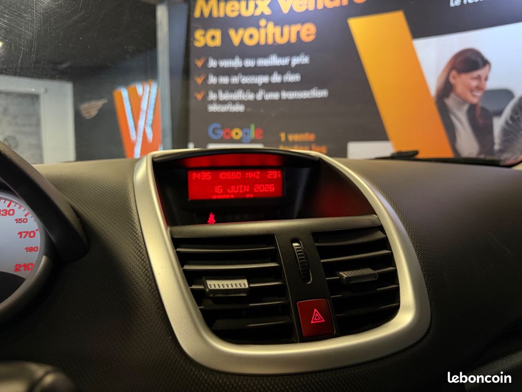 PEUGEOT 207 1.4 VTI 95 ACTIVE / CLIMATISATION / EMBRAYAGE NEUf (image 16)