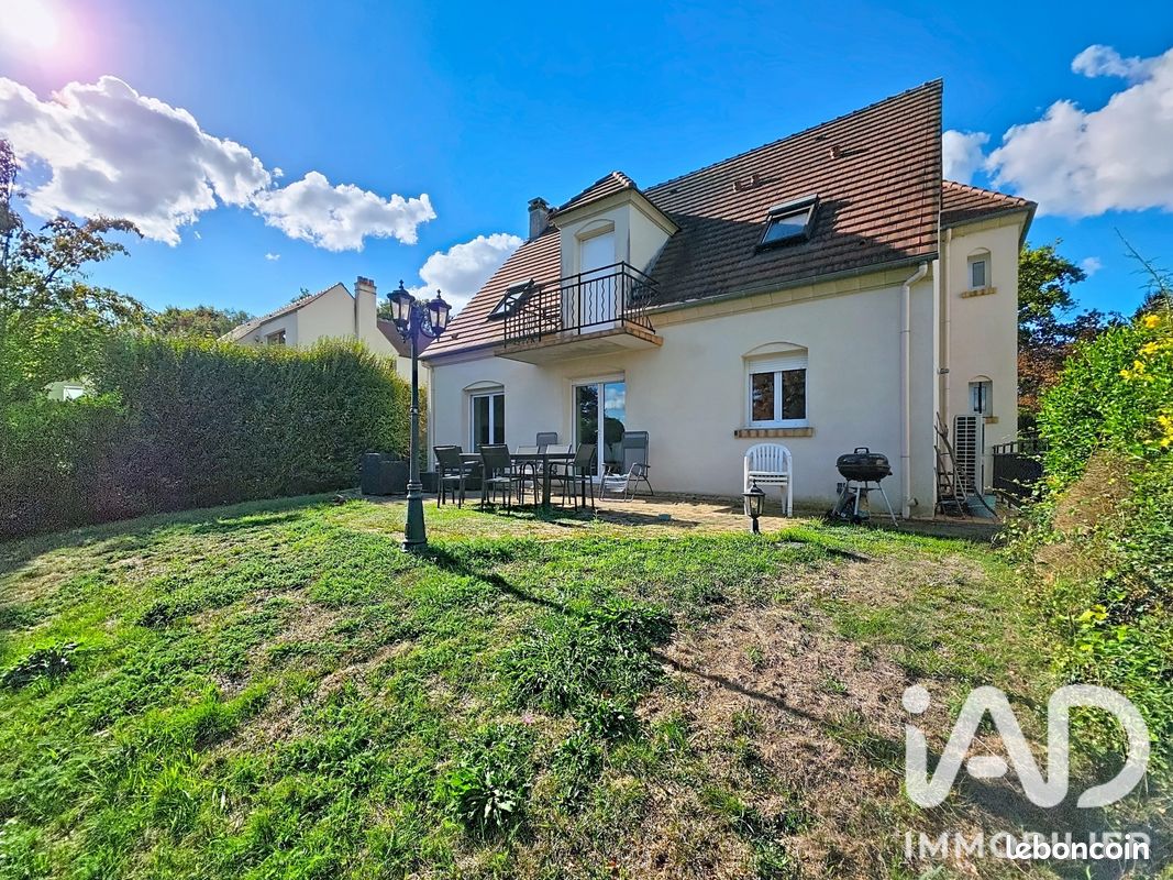 Maison 7 pièces 138 m² · à Saint-Fargeau-Ponthierry · 138 m² · 369 000 €