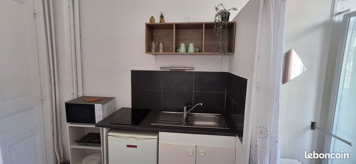 Appartement 1 pièce 12 m² · à Vichy · 12 m² · 320 €