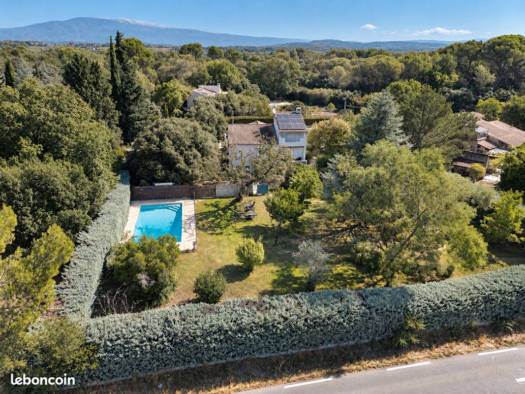 Maison 7 pièces 235 m² · à Pernes-les-Fontaines · 235 m² · 789 000 €