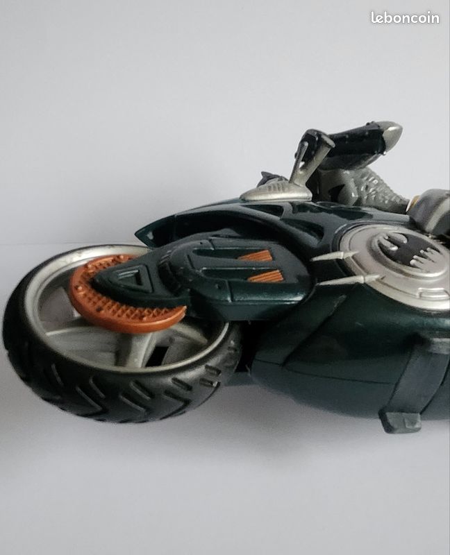 Batman moto (image 10)