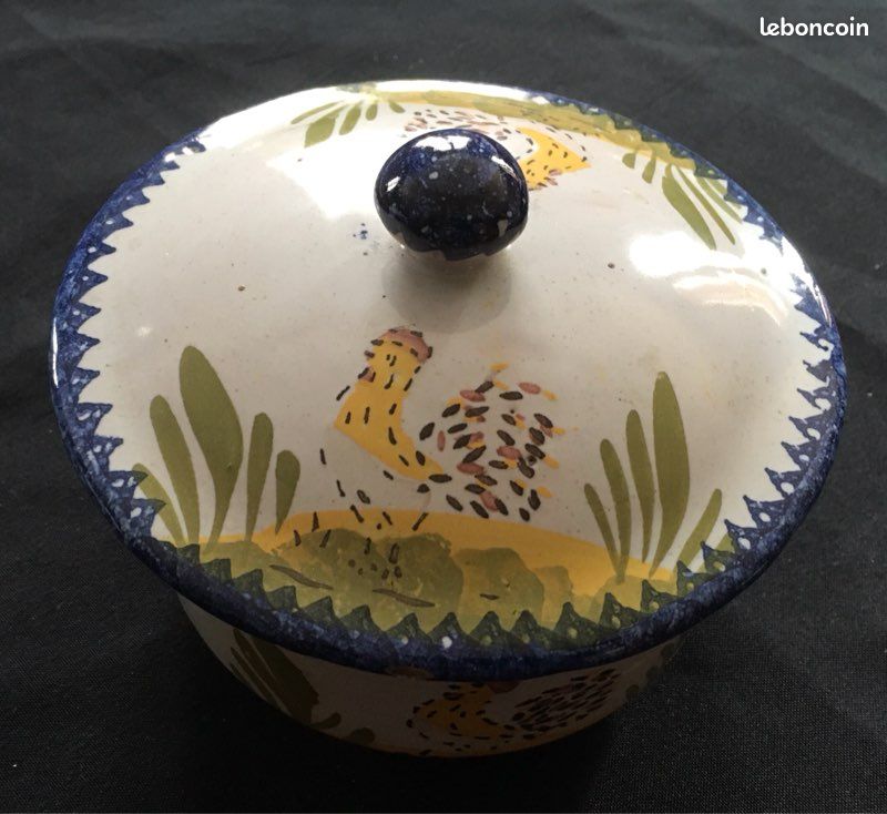 Faïence Charolles petite soupière coq hauteur 11,50 cm (image 1)