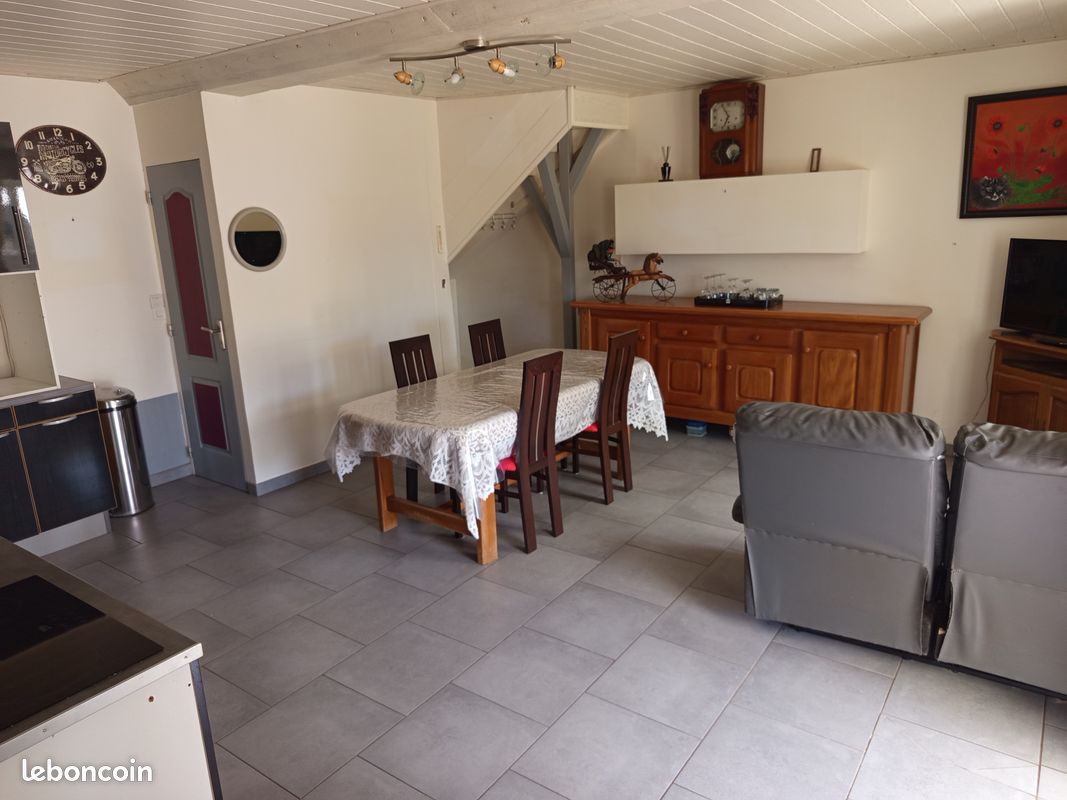 Maison 4 pièces 70 m² · à Saint-Paul-le-Gaultier · 70 m² · 150 000 €