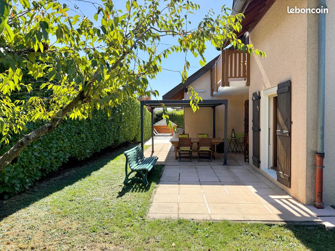 Maison 6 pièces 159 m² · à Poisy · 159 m² · 895 000 €