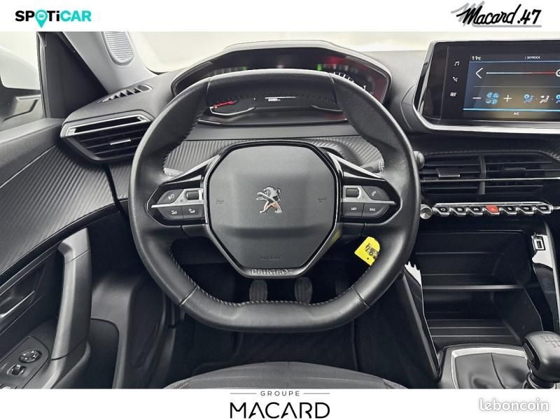 Peugeot 2008 1.2 PureTech 100ch S&S Active (image 9)